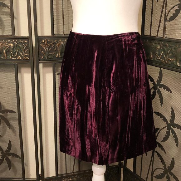 bebe Dresses & Skirts - Bebe Velvet Skirt